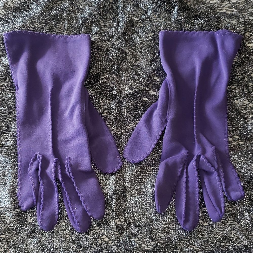 Vintage Purple Nylon Gloves